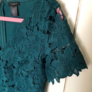 Ann Taylor Green Floral Lace Dress